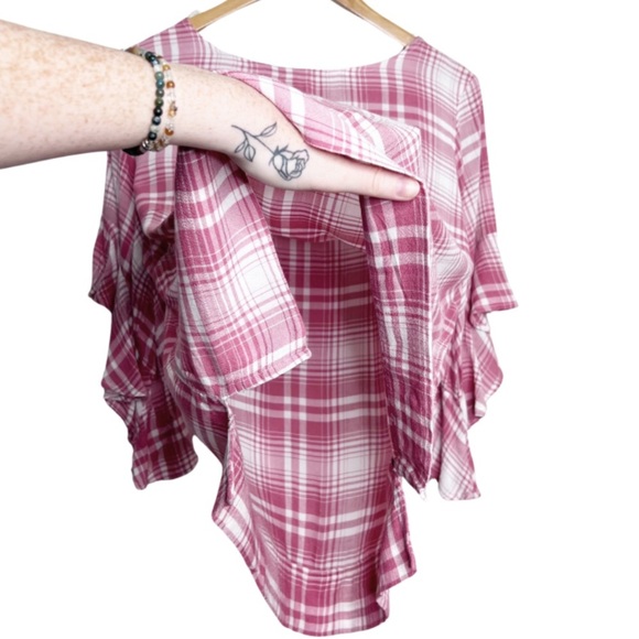 New with Tag Chaps Women’s Plaid Pink White Short Flutter Sleeve Ruffle Blouse - Picture 7 of 16